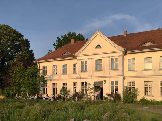 THE FIELD KITCHEN ACADEMY THE FIELD KITCHEN ACADEMY