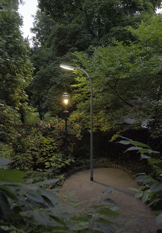 Maik + Dirk L�bbert, Beleuchtung, 2005<br/>historized lamp post, modern street lamp post, Installation view<br/>Gallery Voges + Partner<br/>