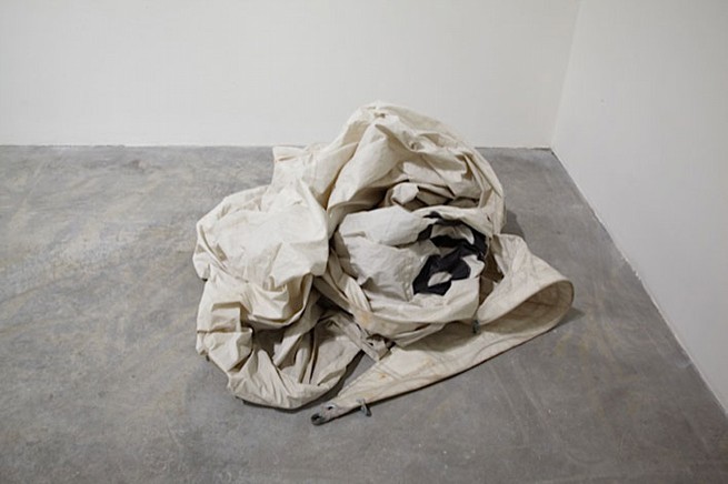 Featureless form of the Same, 2011<br/>Dacron, Dimensions variable<br/>Installation view: Front Room, Contemporary Art Museum St.Louis, USA<br/>